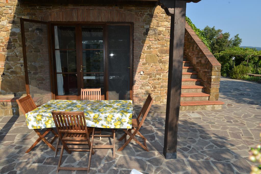 Poggio Ferrone Guest House Suvereto Room photo