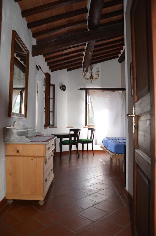 Poggio Ferrone Guest House Suvereto Room photo